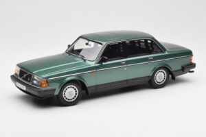 Volvo 240 GL Grøn Metallic Minichamps 1:18 155171400 Metal