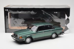 Volvo 240 GL Grøn Metallic Minichamps 1:18 155171400 Metal — billede 6 af 6