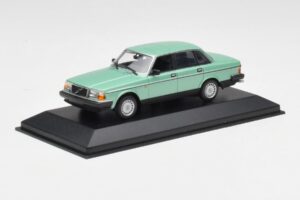 Volvo 240 GL Grøn Metallic Minichamps 1:43 400171402 Metal — billede 2 af 4
