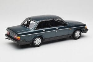 Volvo 240 GL Petrol Metallic Minichamps 1:18 155171407 Metal — billede 2 af 6