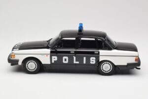 Volvo 240 GL Polis Sweden Sort Minichamps 1:18 155171497 Metal — billede 3 af 6
