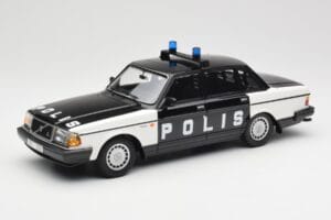 Volvo 240 GL Polis Sweden Sort Minichamps 1:18 155171497 Metal