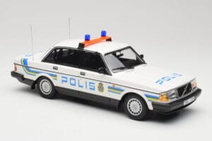 Volvo 240 GL Polis Sweden Minichamps 1:18 155171490 Metal — billede 4 af 6