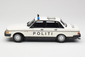 Volvo 240 GL Politi Denmark Minichamps 1:18 155171495 Metal — billede 3 af 6