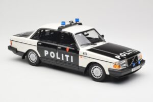 Volvo 240 GL Politi Norway Sort Minichamps 1:18 155171496 Metal — billede 4 af 6