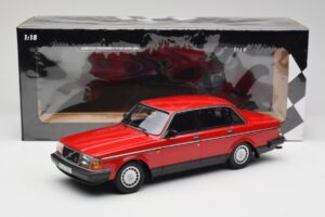 Volvo 240 GL Rød Minichamps 1:18 155171401 Metal — billede 6 af 6