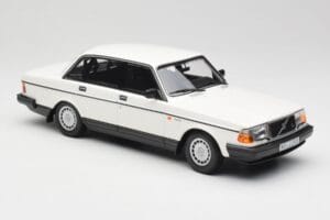 Volvo 240 GL Hvid Minichamps 1:18 155171402 Metal — billede 4 af 6