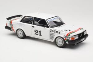 Volvo 240 Turbo #21 P. Stureson DTM Winner Wunstorf 1985 AUTOart 1:18 88592 Metal — billede 6 af 8
