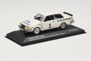 Volvo 240 Turbo #1 P. Stureson IPS Motorsport DTM 1986 Minichamps 1:43 400861701 Metal — billede 2 af 4