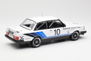 Volvo 240 Turbo #10 R. Francevic Winner ATCC 1986 IXO 1:18 18RMC176 Metal — billede 2 af 6