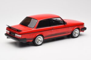 Volvo 240 Turbo Rød Custom IXO 1:18 18CMC177 Metal — billede 2 af 5
