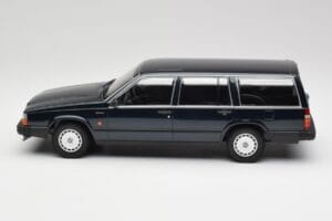 Volvo 740 GL Stationcar Mørkegrøn Metallic Minichamps 1:18 155171771 Metal — billede 3 af 6