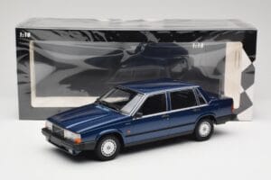 Volvo 740 GL Dark Blue Metallic Minichamps 1:18 155171701 Metal — billede 6 af 6