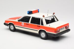 Volvo 740 GL DRK Aschaffenburg Minichamps 1:18 155171790 Metal — billede 5 af 6