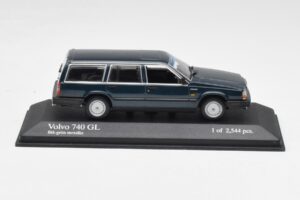 Volvo 740 GL Estate Blågrøn Metallic Minichamps 1:43 943171713 Metal