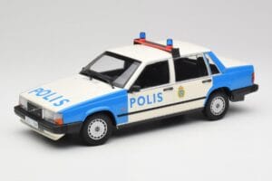 Volvo 740 GL Svensk Politi Minichamps 1:18 155171791 Metal
