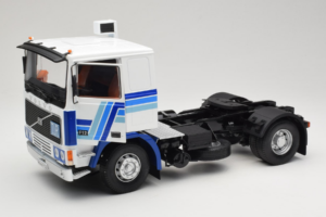 Volvo F12 Blå Hvid Road Kings 1:18 RK180033 Metal — billede 2 af 8