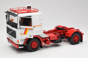Volvo F12 Hvid Rød Road Kings 1:18 RK180031 Metal — billede 2 af 8