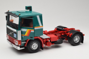Volvo F1220 Grøn Rød Road Kings 1:18 RK180032 Metal — billede 2 af 8