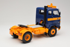 Volvo F88 Mørkeblå Gul MCG 1:18 MCG18140 Metal — billede 3 af 8