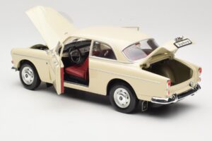 Volvo P121 Amazon Hvid Revell 1:18 08866 Metal — billede 5 af 8
