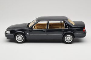 Volvo S90 Royal Blue DNA 1:18 DNA000088 Metal — billede 3 af 6