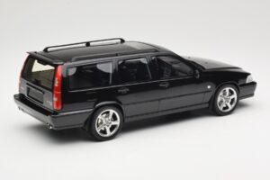 Volvo V70 R P80 Sort DNA 1:18 DNA000232 Metal — billede 2 af 6