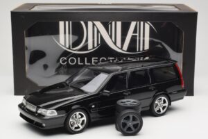 Volvo V70 R P80 Sort DNA 1:18 DNA000232 Metal — billede 6 af 6