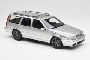 Volvo V70 R P80 Sølv DNA 1:18 DNA000155 Metal — billede 4 af 6