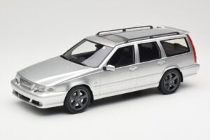Volvo V70 R P80 Sølv DNA 1:18 DNA000155 Metal