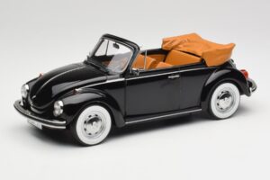 Volkswagen Beetle 1303 Cabriolet Sort Norev 1:18 188533 Metal