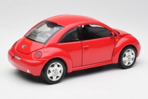 Volkswagen New Beetle Rød Bburago 1:18 8185108 Metal — billede 3 af 8