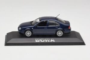 Volkswagen Bora Ocean Blå Minichamps 1:43 8198223B Metal