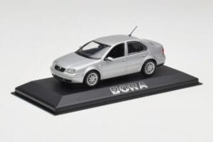Volkswagen Bora Reflex Sølv Minichamps 1:43 81982223S Metal — billede 2 af 4