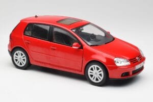 Volkswagen Golf Mk5 4-Door Tornado Rød Bburago 1:18 GOLF001 Metal — billede 6 af 8