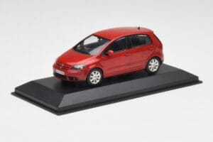 Volkswagen Golf Plus Tornado Rød Minichamps 1:43 821911110 Metal — billede 2 af 4