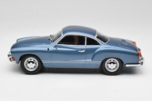 Volkswagen Karmann Ghia Coupe Neptune Blå Minichamps 1:18 155054022 Metal — billede 3 af 6