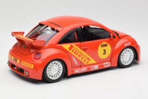 Volkswagen New Beetle Cup Bburago 1:18 3329 Metal — billede 3 af 8