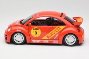 Volkswagen New Beetle Cup Bburago 1:18 3329 Metal — billede 4 af 8