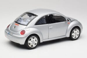 Volkswagen New Beetle Reflex Sølv Metallic Bburago 1:18 3322 Metal — billede 3 af 8