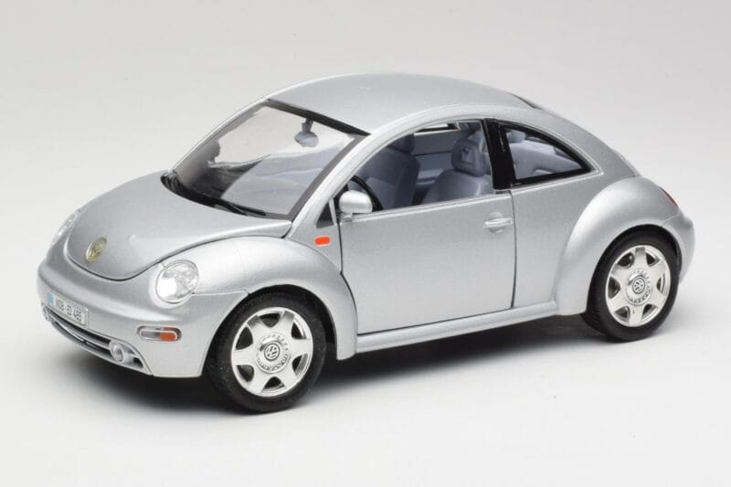 Volkswagen New Beetle Reflex Sølv Metallic Bburago 1:18 3322 Metal