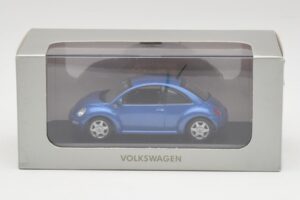 Volkswagen New Beetle Satellite Blå Minichamps 1:43 430058004 Metal — billede 4 af 4