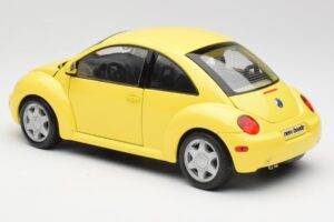 Volkswagen New Beetle Gul Maisto 1:18 37800-M4 Metal — billede 7 af 8