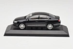 Volkswagen Passat B6 Sedan Shadow Blå Metallic Minichamps 1:43 PASSAT001 Metal