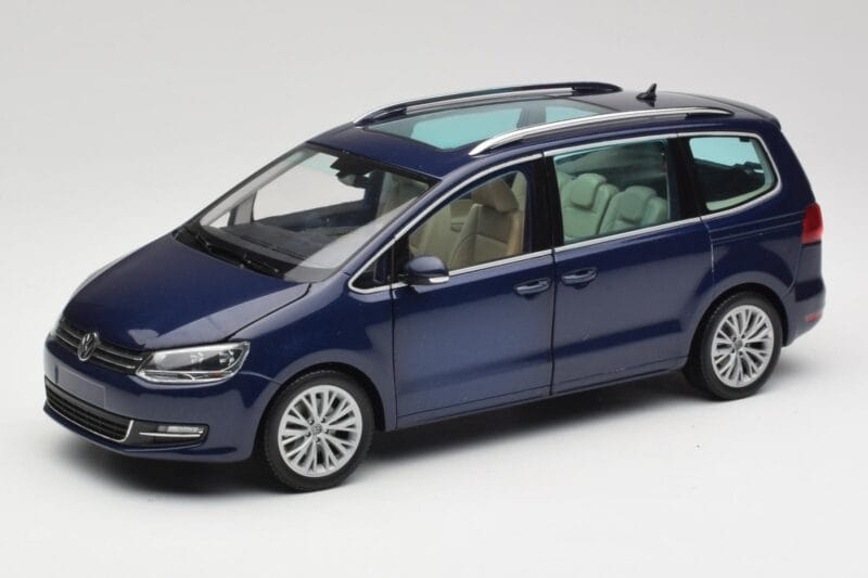 Volkswagen Sharan 7N Shadow Blå Metallic Minichamps 1:18 110051100 Metal