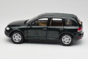 Volkswagen Touareg V10 TDI Canyon Green Bburago 1:18 34911-V1 Metal — billede 4 af 8