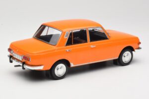 Wartburg 353 Orange MCG 1:18 MCG18061 Metal — billede 2 af 6