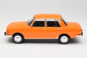 Wartburg 353 Orange MCG 1:18 MCG18061 Metal — billede 3 af 6