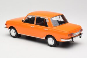 Wartburg 353 Orange MCG 1:18 MCG18061 Metal — billede 5 af 6