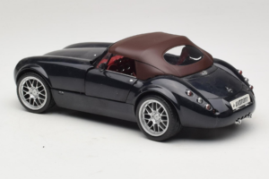 Wiesmann Roadster MF Carbon Black Revell 1:18 WIESMANN001 Metal — billede 6 af 9